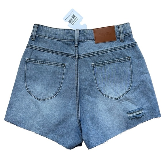Princess Polly Feels Like Summer Ripped Denim Cutoff Jean Shorts Size 6 New Tag - Picture 2 of 7